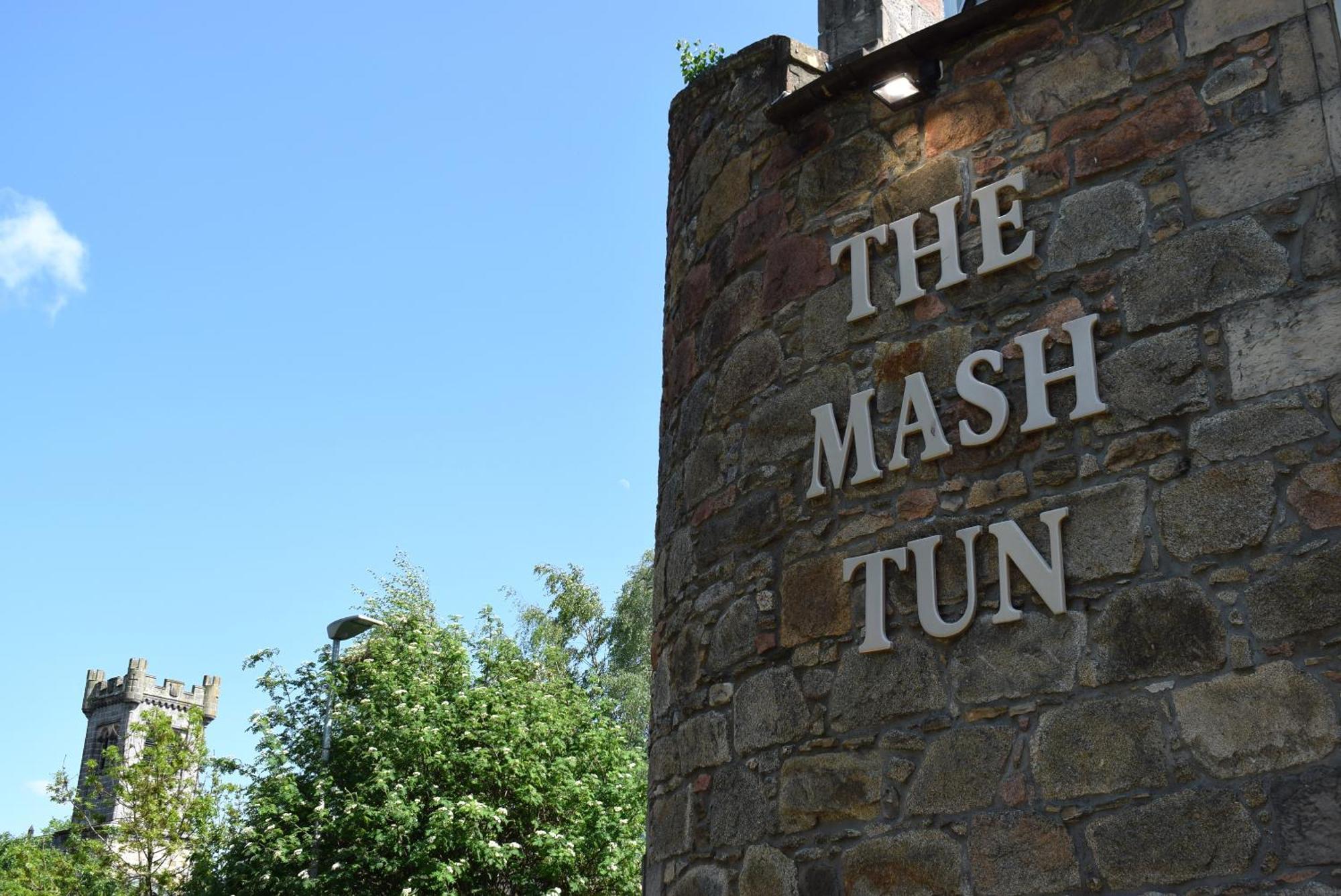The Mash Tun Hotel Aberlour Exterior foto